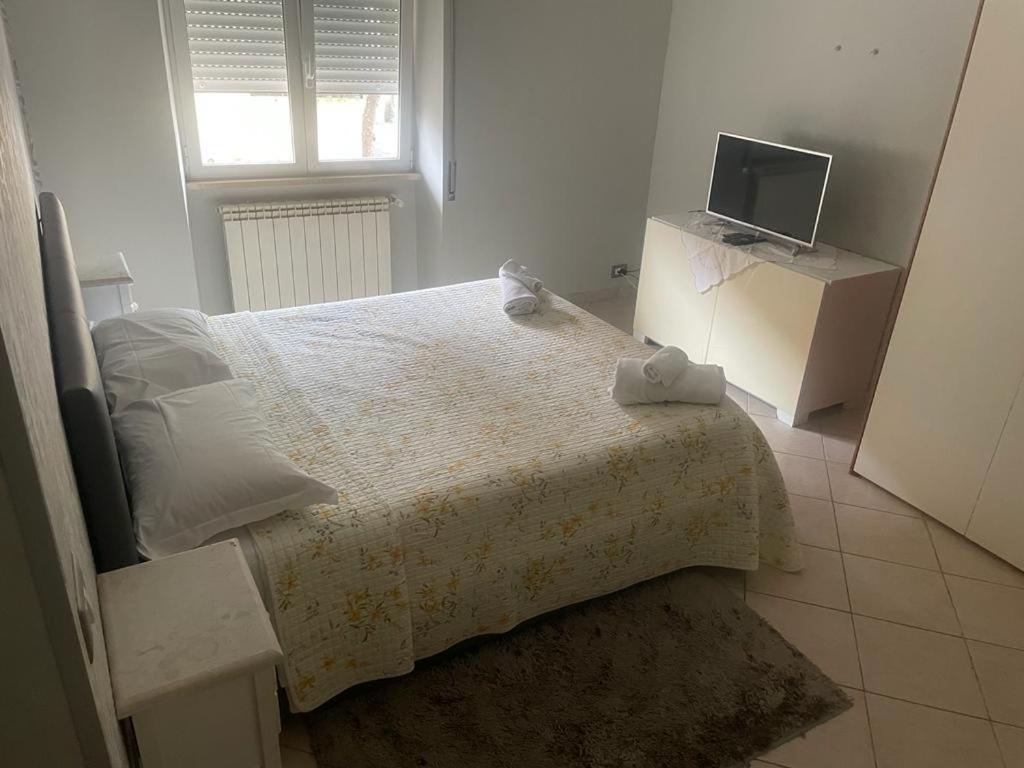 Airport Apartment Alloggio Turistico T&C Фиумичино Екстериор снимка